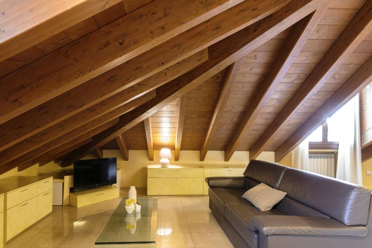 Appartamento Easylife - Esclusivo Attico In S Babila Milano Esterno foto